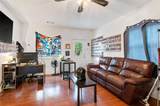 800 Bond Street - Photo 16