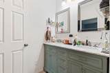 800 Bond Street - Photo 24