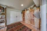 8601 Star Hollow Road - Photo 10
