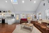 2725 Brannon Lane - Photo 15