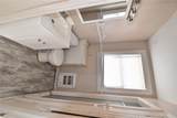 222 Washington - Photo 15