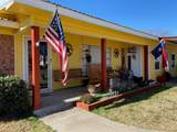305 Victor Street - Photo 2