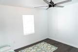 2220 Burnett Avenue - Photo 22
