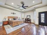 8655 Maplewood Drive - Photo 17