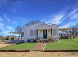 1609 Beech Street - Photo 2