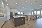121 Pecan Lane - Photo 9