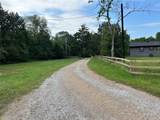 1586 Fm 2324 - Photo 2