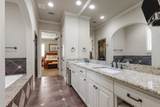 2537 Lubbock Avenue - Photo 16