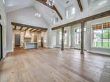 6911 Chestnut Ridge Drive - Photo 5