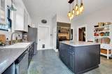 606 Dallas Street - Photo 14