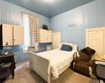 711 6th Street - Photo 17