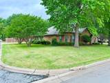 2103 Pecan Street - Photo 2