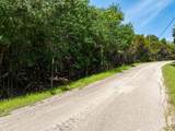 17149 Woodlawn Drive - Photo 4