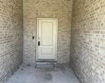 300 Ginger Avenue - Photo 3