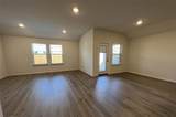 2816 Jasmine Drive - Photo 2
