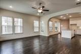 653 Surrey Lane - Photo 3