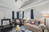 5213 Lovell Avenue - Photo 3