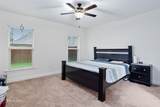 213 Hyperion Street - Photo 13