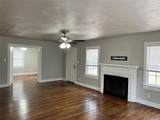 2107 Oak Street - Photo 4
