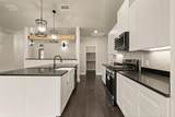 407 Charleston Park - Photo 8