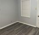 1701 Leslie Street - Photo 6