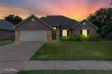 304 Avondale Lane - Photo 1