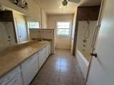 302 Reeves Street - Photo 17