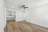 3122 Seevers Avenue - Photo 3
