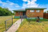 3823 Dempster Avenue - Photo 9