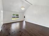 6133 Chalk Hollow Drive - Photo 11