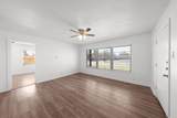 523 Travis Street - Photo 2