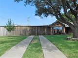 2001 Oak Tree Drive - Photo 4