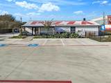 9805 Jacksboro Highway - Photo 10