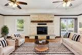 1403 Lakeview Drive - Photo 2