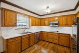 1403 Lakeview Drive - Photo 4