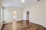 2210 Sumac - Photo 10