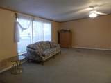 422 Hutchinson Street - Photo 11