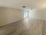 211 Oak - Photo 10