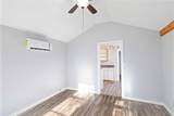 1112 Baker Street - Photo 12
