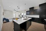 817 Stamps Avenue - Photo 17