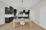 817 Stamps Avenue - Photo 9