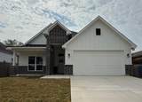 2613 Chestnut Avenue - Photo 1