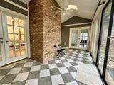 2909 Gainesborough Drive - Photo 18