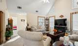 133 Valleywood Glen - Photo 10