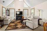 133 Valleywood Glen - Photo 8
