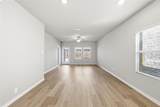 610 Clover Creek Drive - Photo 5