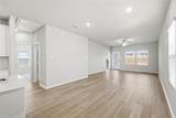 610 Clover Creek Drive - Photo 6