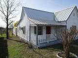 905 Wallis Avenue - Photo 2