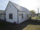905 Wallis Avenue - Photo 3