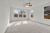 9213 Gossamer St - Photo 15